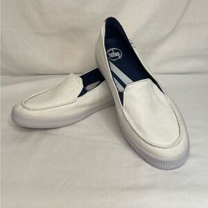 Fitflop Slip-on White Canvas Sneakers women’s size 11